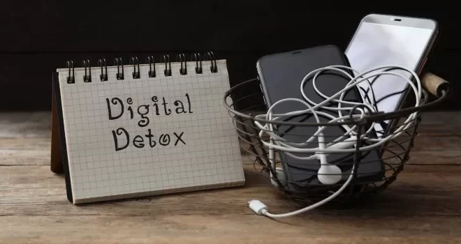 Digital Detox: How Reducing Screen Time Can Improve Your Mental Health